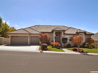 1279 Ridgemark Dr, Hollister, CA 95023