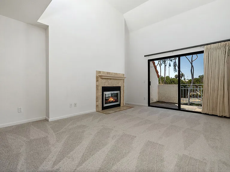 8308 Regents Rd — Photo 7