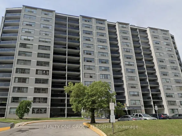 10 Tobermory Dr #904, Toronto, ON M3N 2Y5