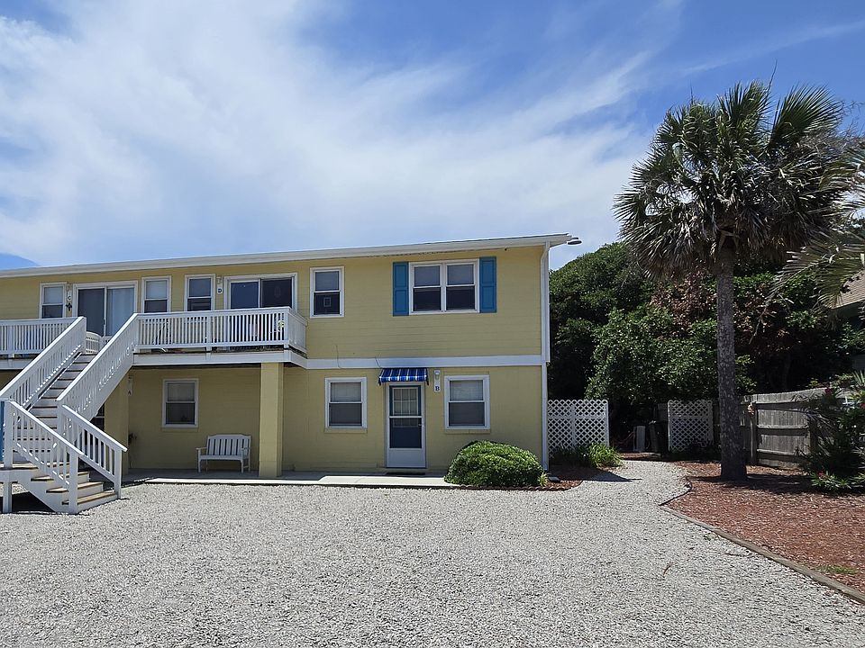 Front of building. Unit B is lower right.
