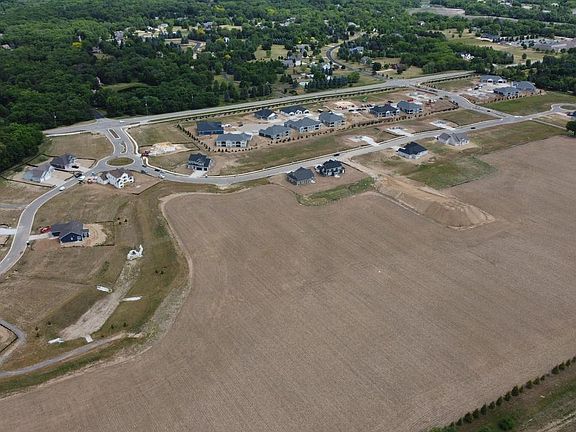 5th image of 490 Talbots Woods DRIVE