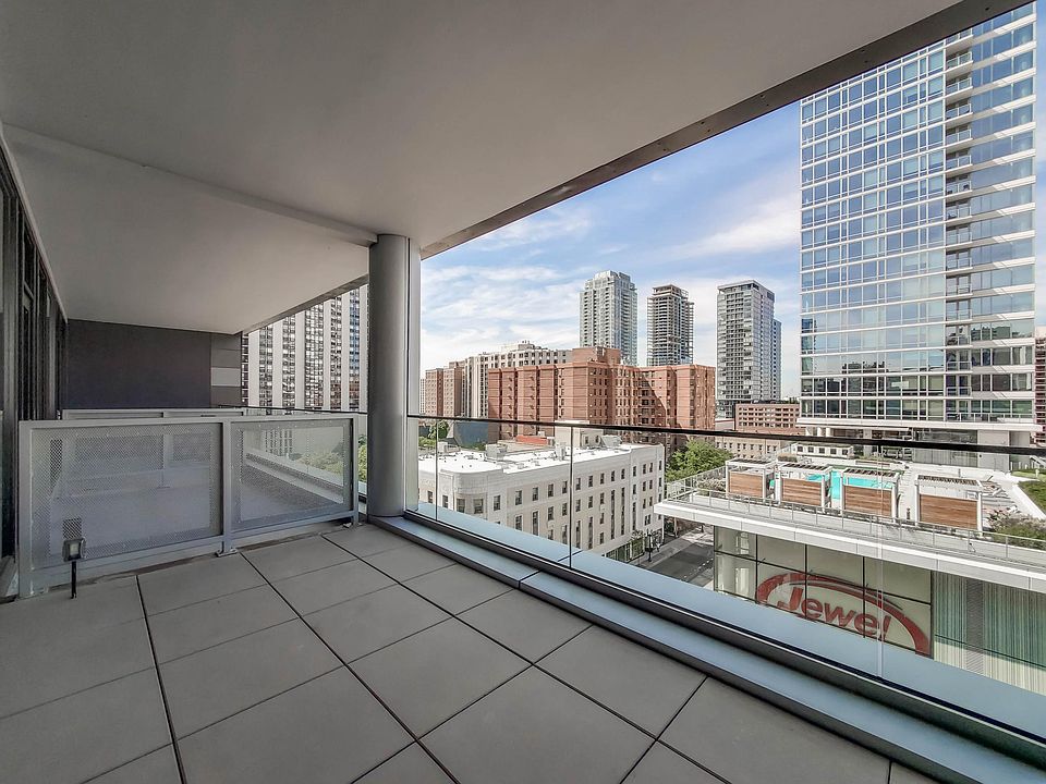 1st image of 1208 N Clark St #802