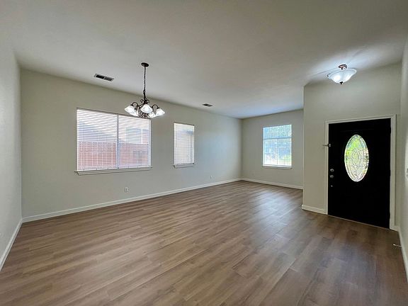4th image of 8108 Laguna Brook Way