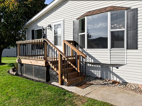3rd image of 638 Bluebird Cir #A