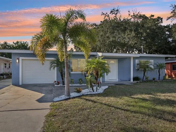 1226 Robin Hood Ln, Dunedin, FL 34698