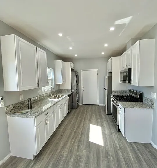 5451 Brynhurst Ave — Photo 8