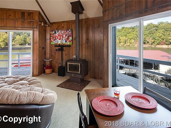 3rd image of 397 Old Oak Bend Dr