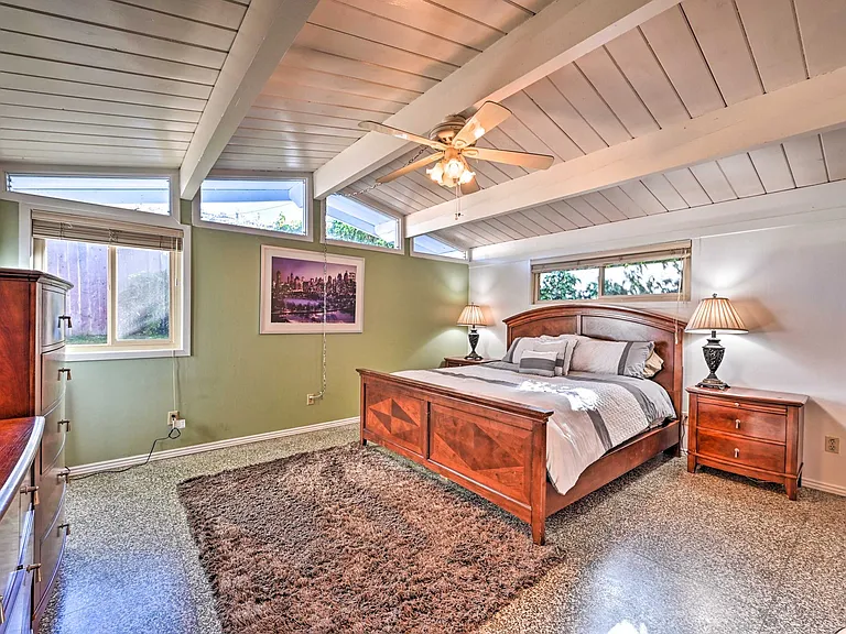 2139 Torrey Pines Rd — Photo 17