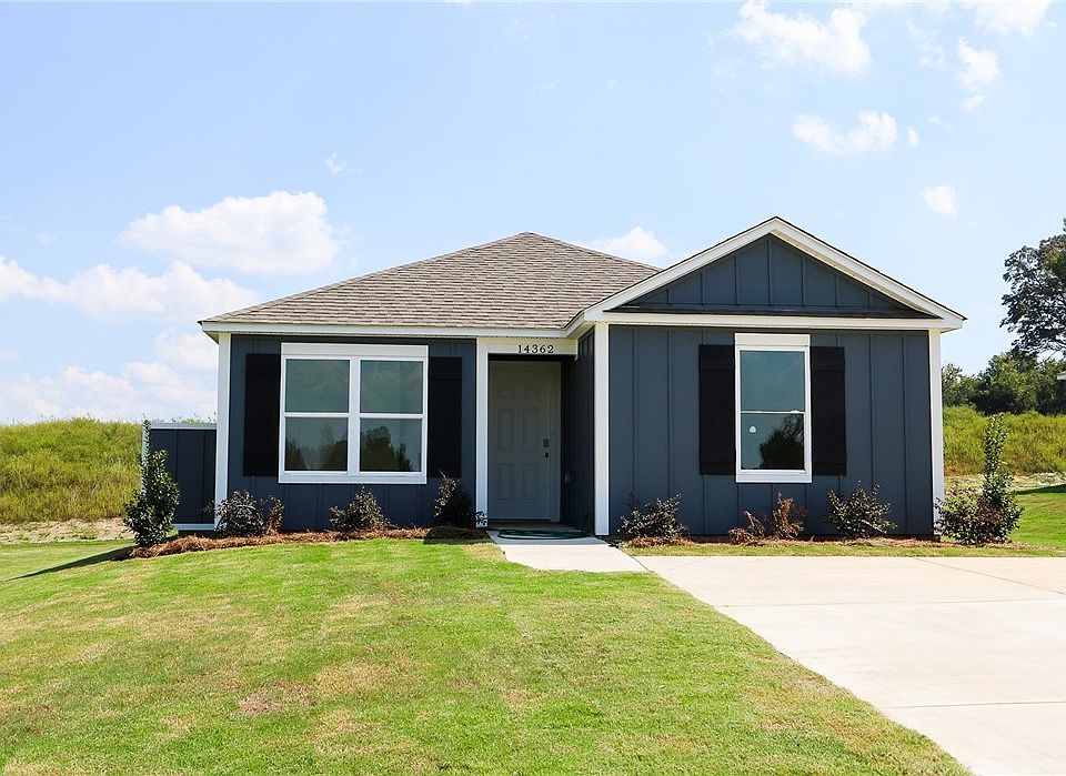 1st image of 14362 Firefly Ln
