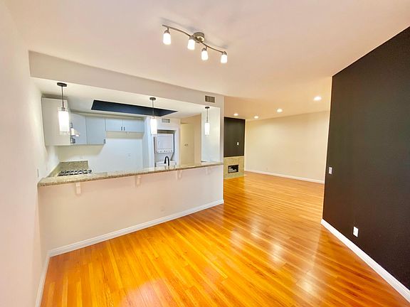 3rd image of 500 E Lexington Dr APT 110