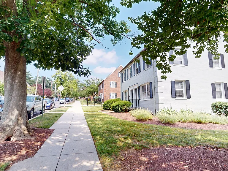 3809 W St SE #1-301 — Photo 8