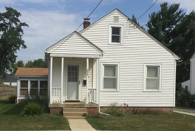 1st image of 222 Pearl St