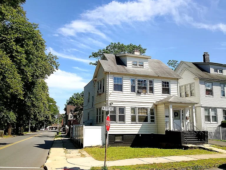 58 N 21st St #2 — Photo 40