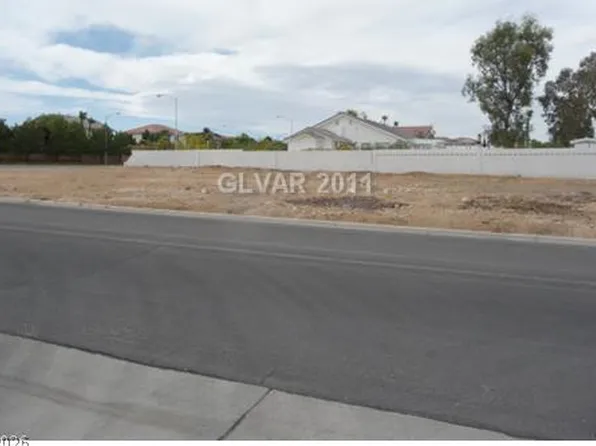 2992 S Buffalo Dr, Las Vegas, NV 89117