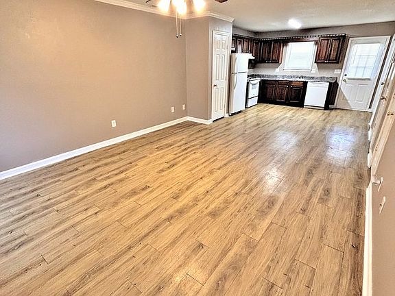 2nd image of 2826 Wimberly Dr SW