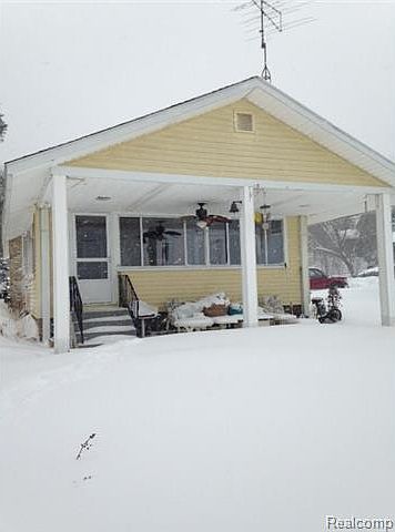 1st image of 8256 Chiefs Dr