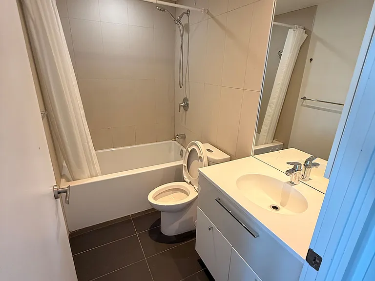 15 Grenville St #2511 — Photo 16