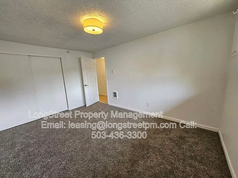 412 Pearl St #4 — Photo 15