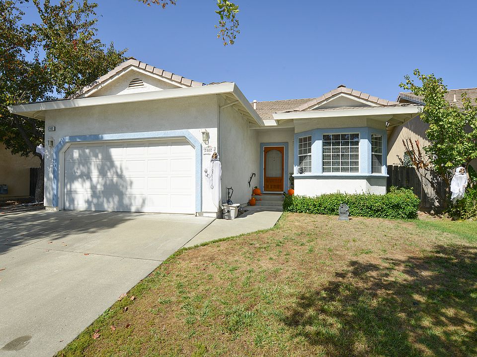1st image of 2102 Devonshire Dr