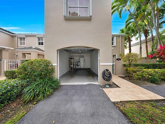 5th image of 6960 SW 54th St