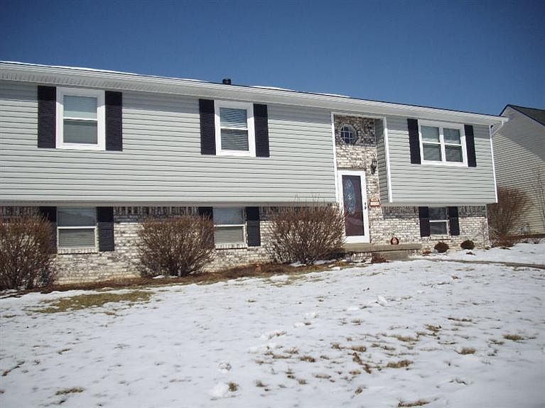 1st image of 1516 Highlands Dr