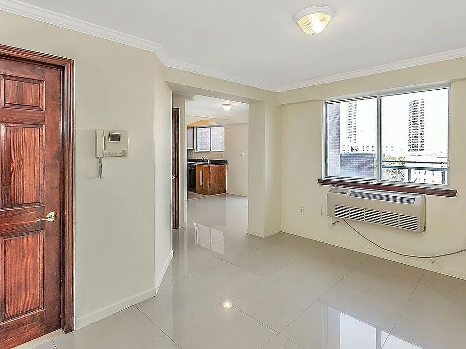 1st image of 10210 Queens Blvd APT 801