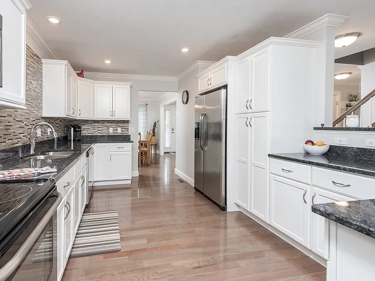 19 Stratford Village Dr #19 — Photo 9