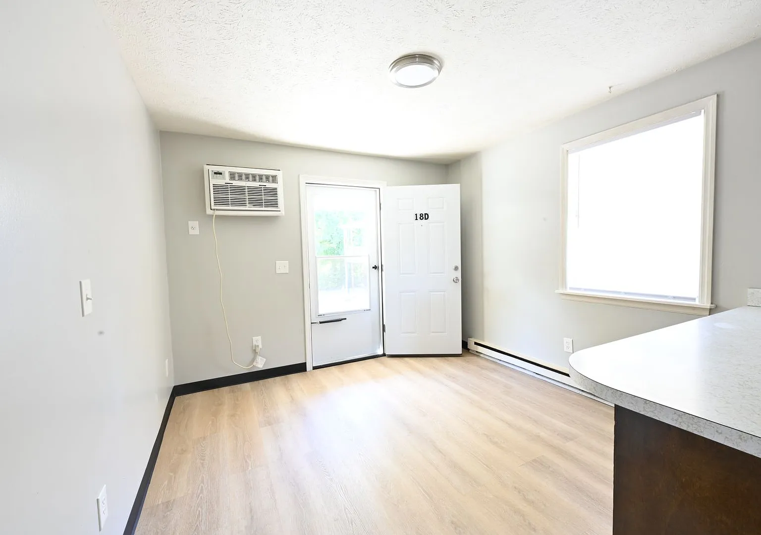 2 Bed / 1 Bath Apartment for Rent in Mansfield, OH — Photo 3