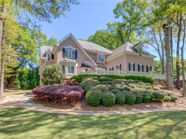 2043 Burgundy Dr, Braselton, GA 30517