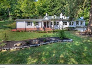 464 Riverview Rd, Gates Mills, OH 44040