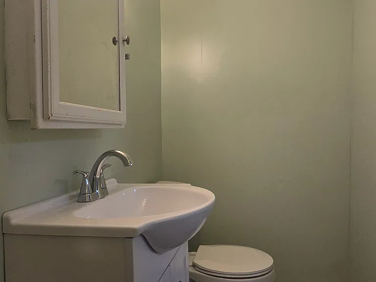 45 Beaudry St #1L — Photo 4