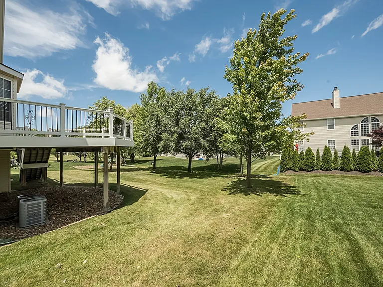 1111 Landing Place Dr — Photo 32