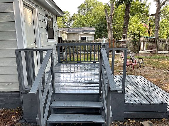 4th image of 3215 Katherine St
