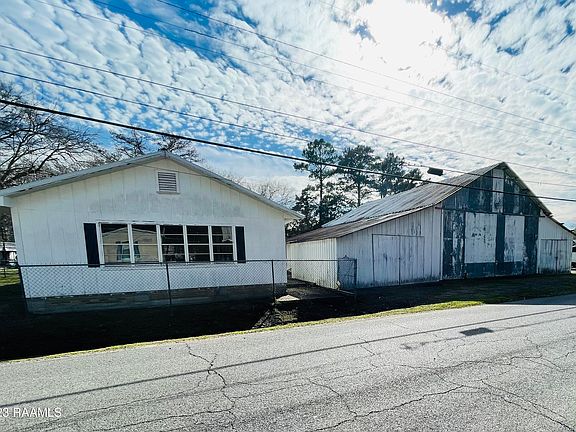 5th image of 309 Oak St