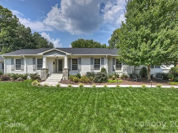 844 Nottingham Dr, Charlotte, NC 28211