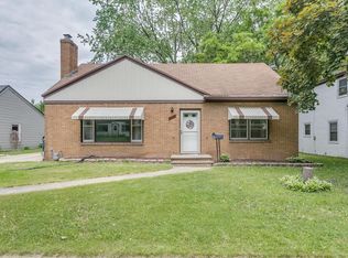 1286 Division St, Green Bay, WI 54303