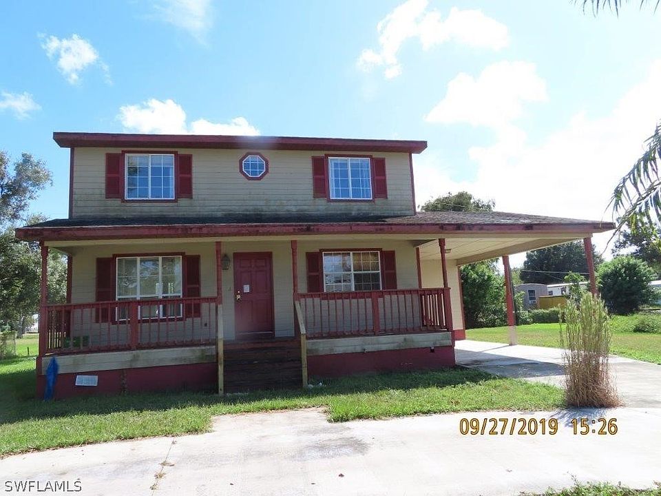 1st image of 642 Avenue B NW