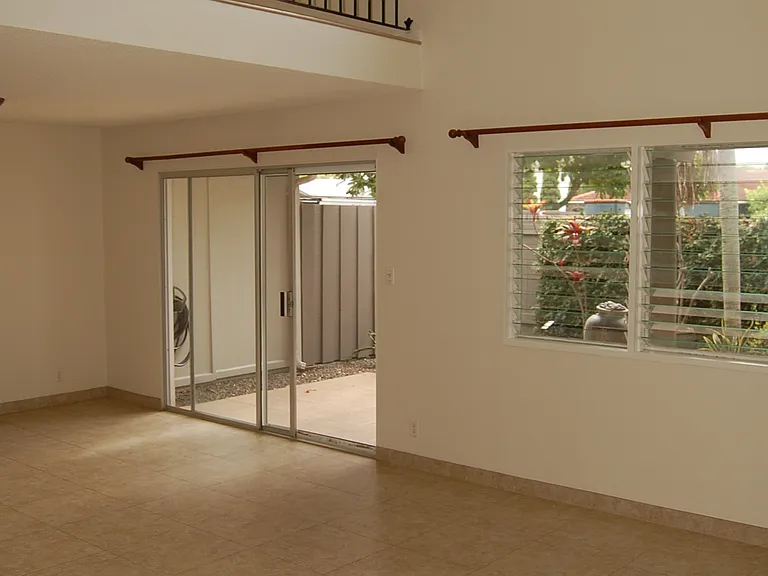 559 Keolu Dr — Photo 5