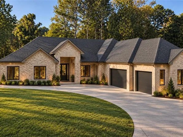 4986 Kanawha Blf, Stone Mountain, GA 30087