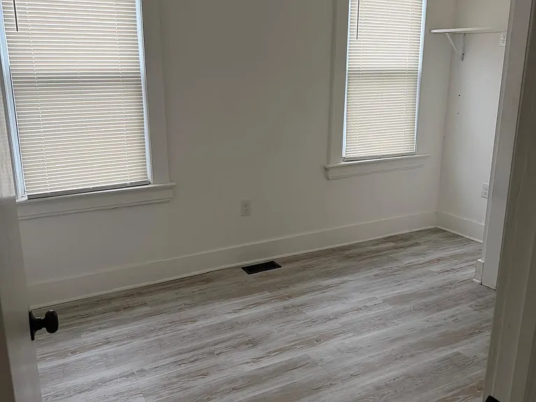 913 S 19th St #3 — Photo 5