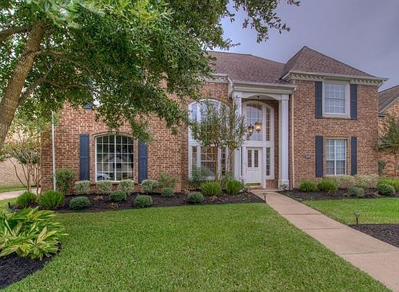 3rd image of 10107 Shinnecock Hills Dr