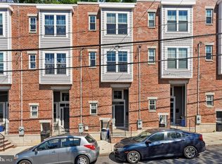 218 Fountain St, Philadelphia, PA 19128