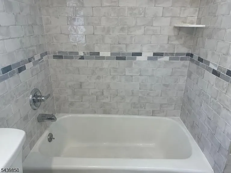 70 Chestnut St #2 — Photo 11