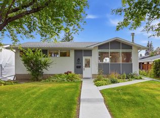 2835 N 63rd Ave SW, Calgary, AB T3E5J6