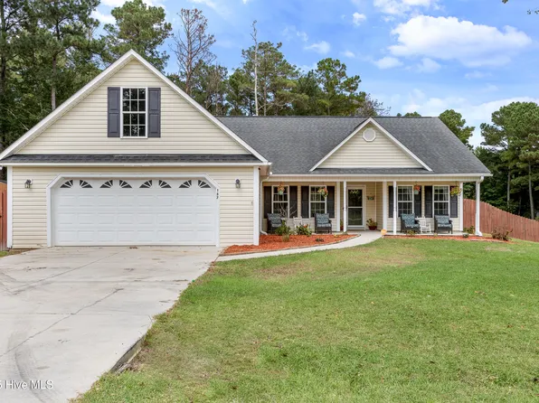 157 Huckleberry Lane, Hubert, NC 28539
