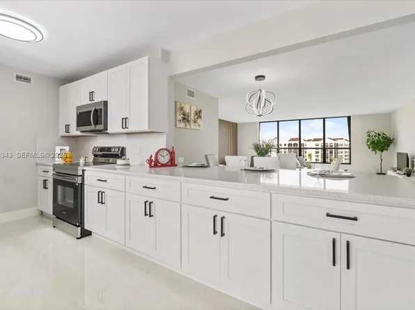 7129 Promenade Dr APT 801, Boca Raton, FL 33433