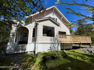 50 Papkes Landing Rd, Petersburg, AK 99833