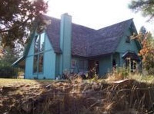 12110 Overland Dr, Klamath Falls, OR 97603