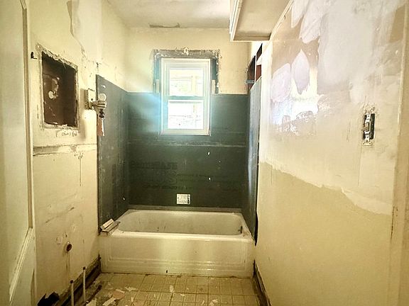 5th image of 200 Clement Ave