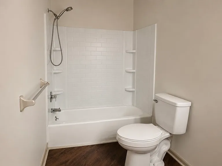 2135 NE 45th Ave — Photo 15